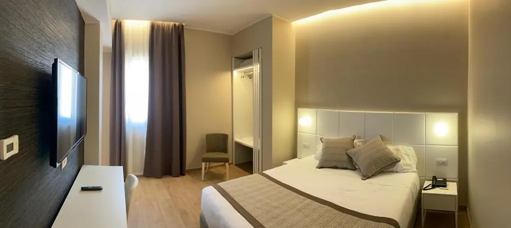 ****  Hotel Boston Bari Italy
