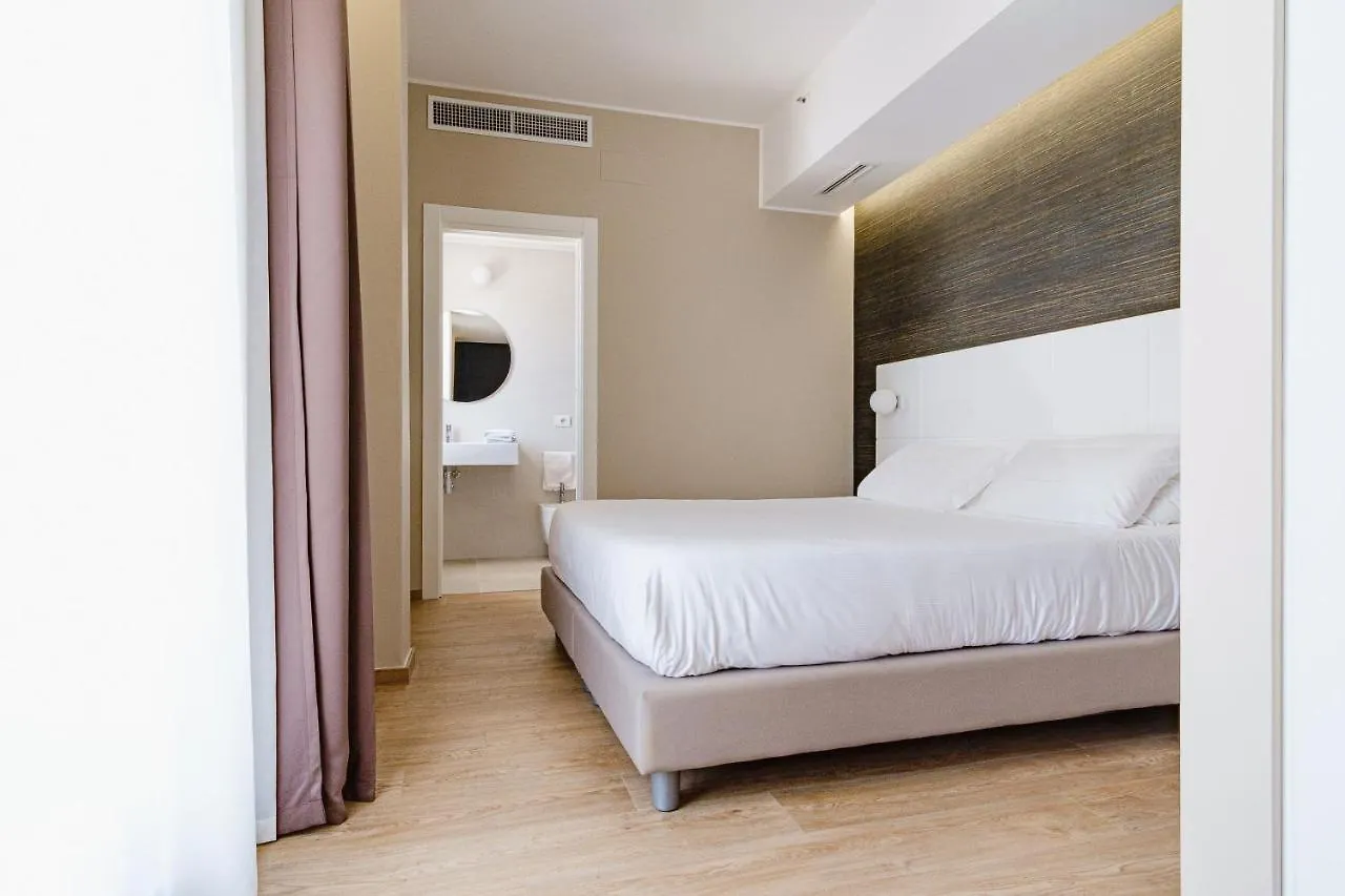Hotel Boston Bari 4*,  Italy