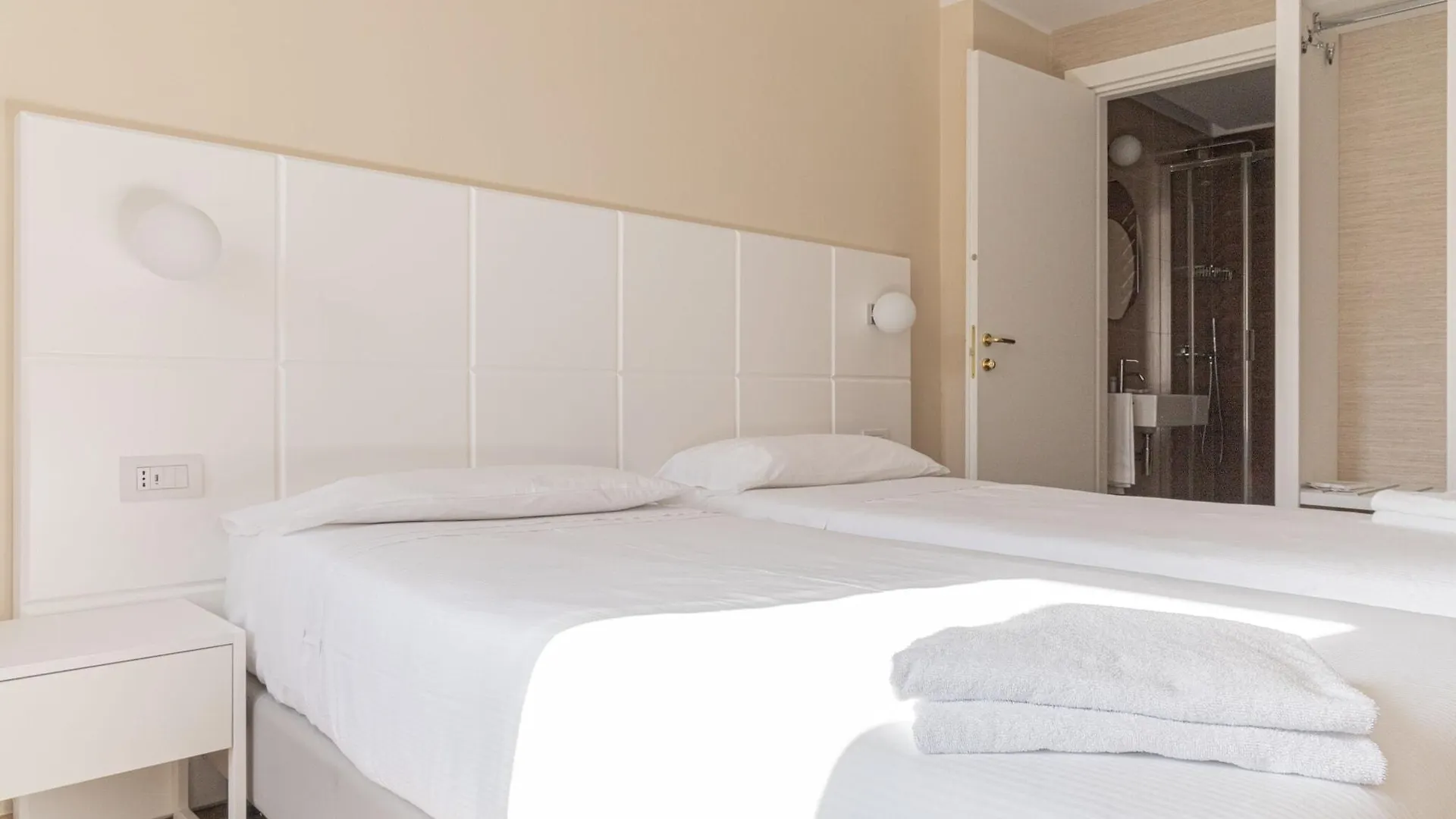 ****  Hotel Boston Bari Italy