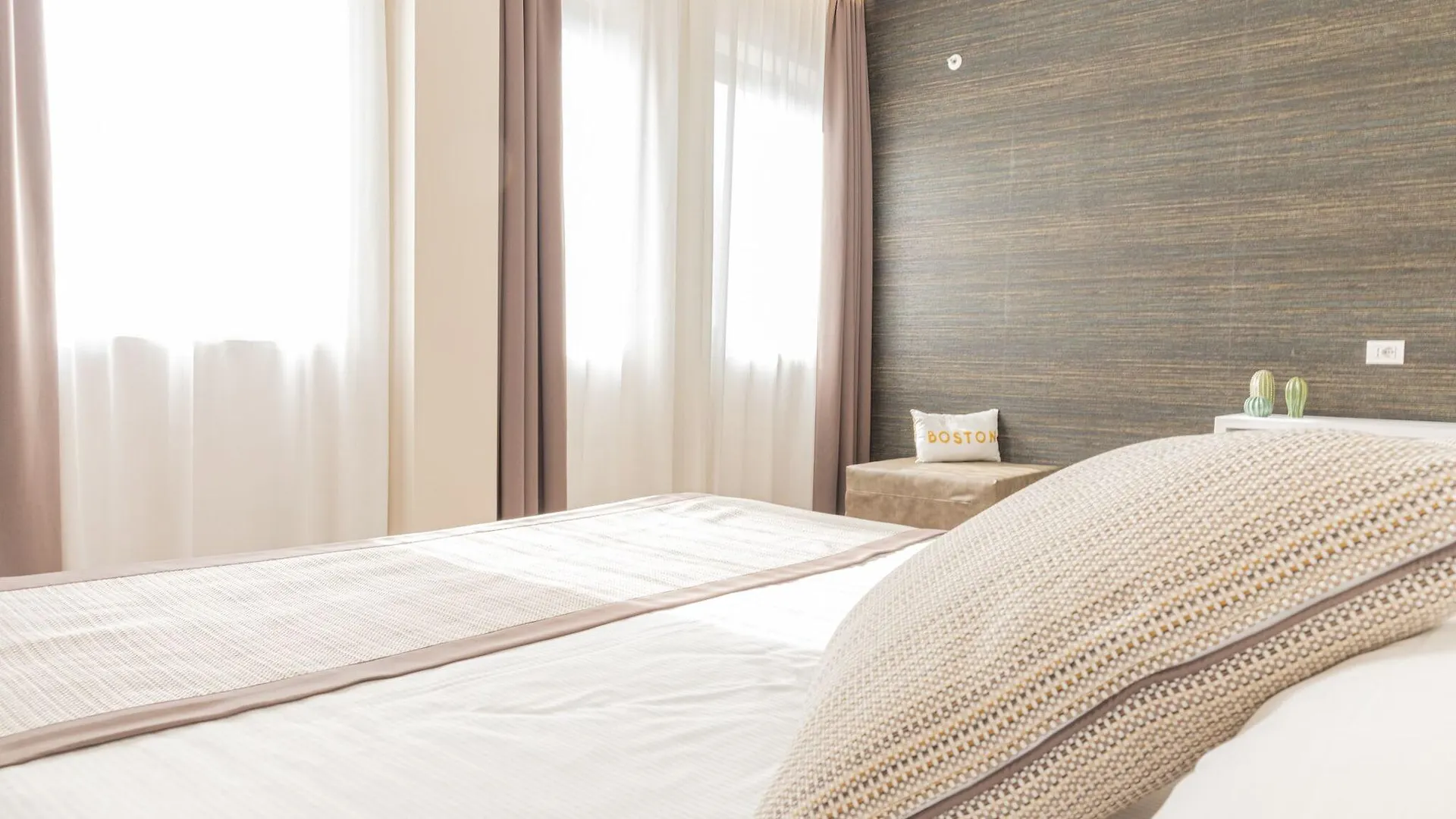 Hotel Boston Bari
